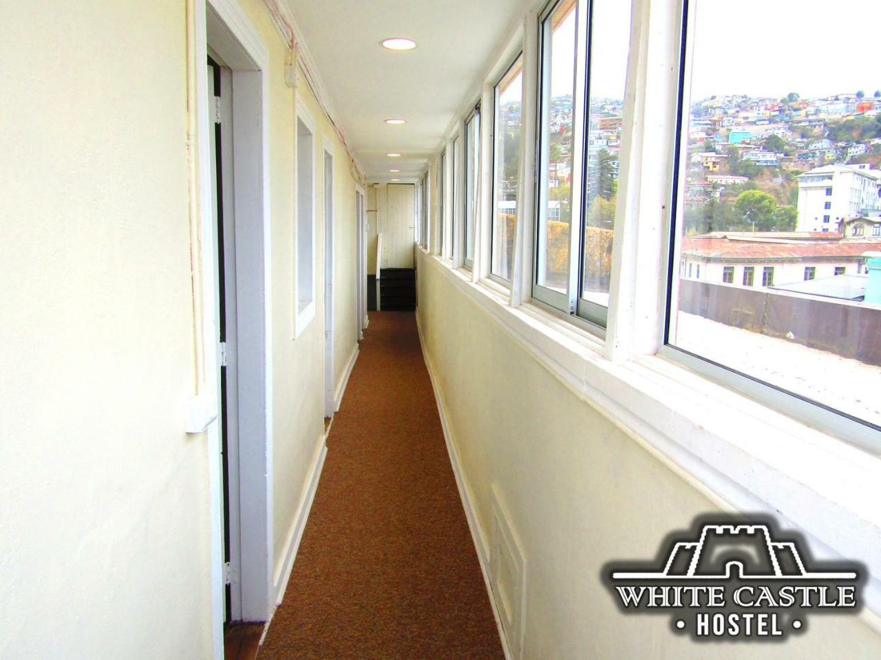 White Castle Hostel บัลปาราอีโซ ภายนอก รูปภาพ
